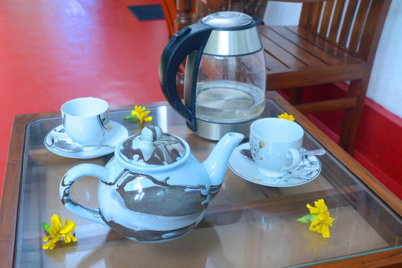 Gold Sand Resort Bentota Ngoại thất bức ảnh