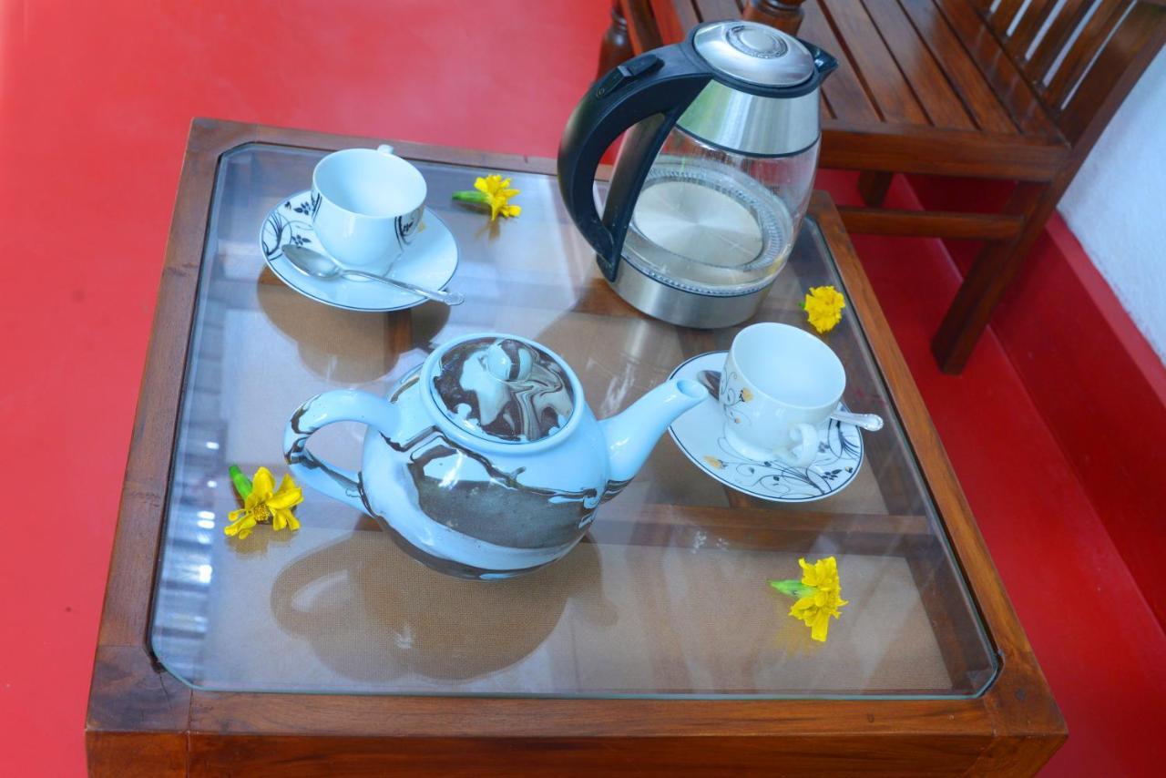 Gold Sand Resort Bentota Ngoại thất bức ảnh