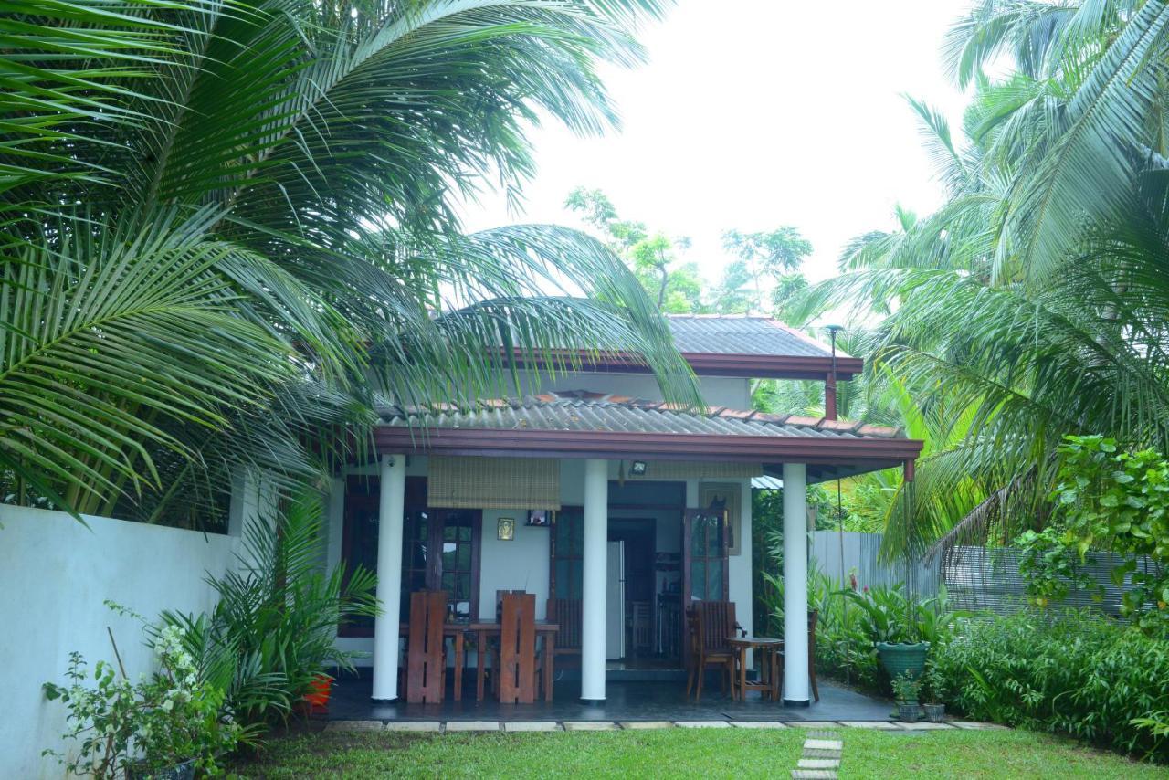 Gold Sand Resort Bentota Ngoại thất bức ảnh