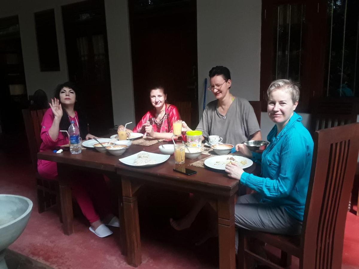 Gold Sand Resort Bentota Ngoại thất bức ảnh